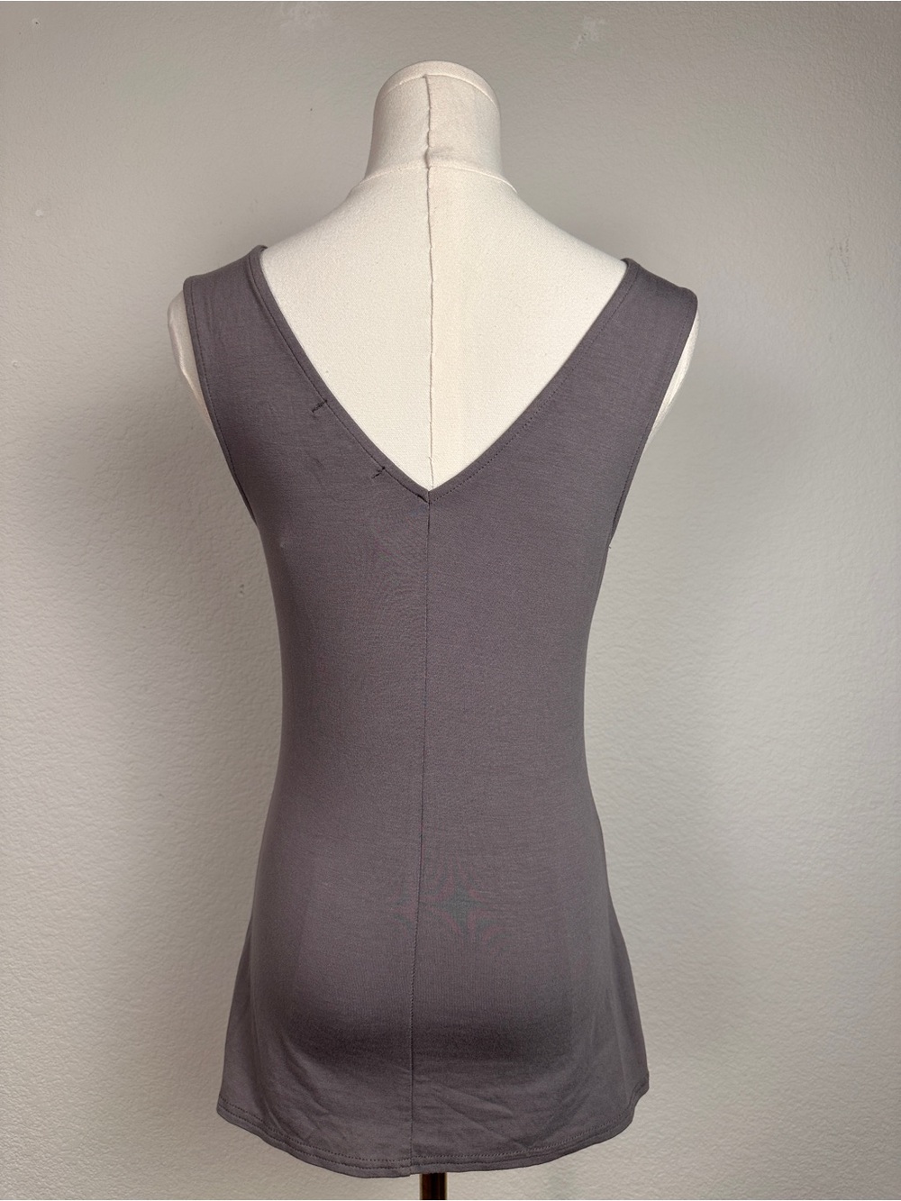 BKE Red Frost Grey Mesh Inset Sleeveless Tank Top | NWT | Medium - Picture 6 of 10